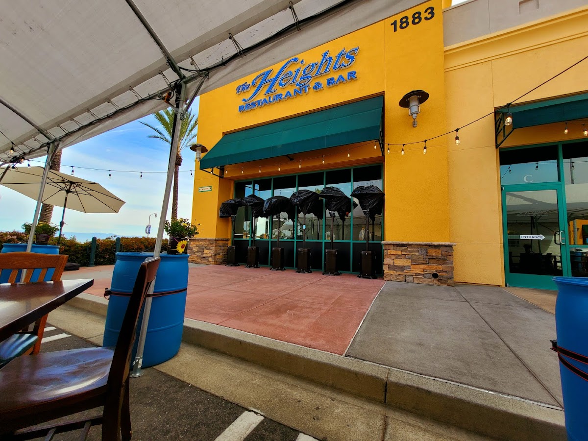 The Heights Restaurant & Bar